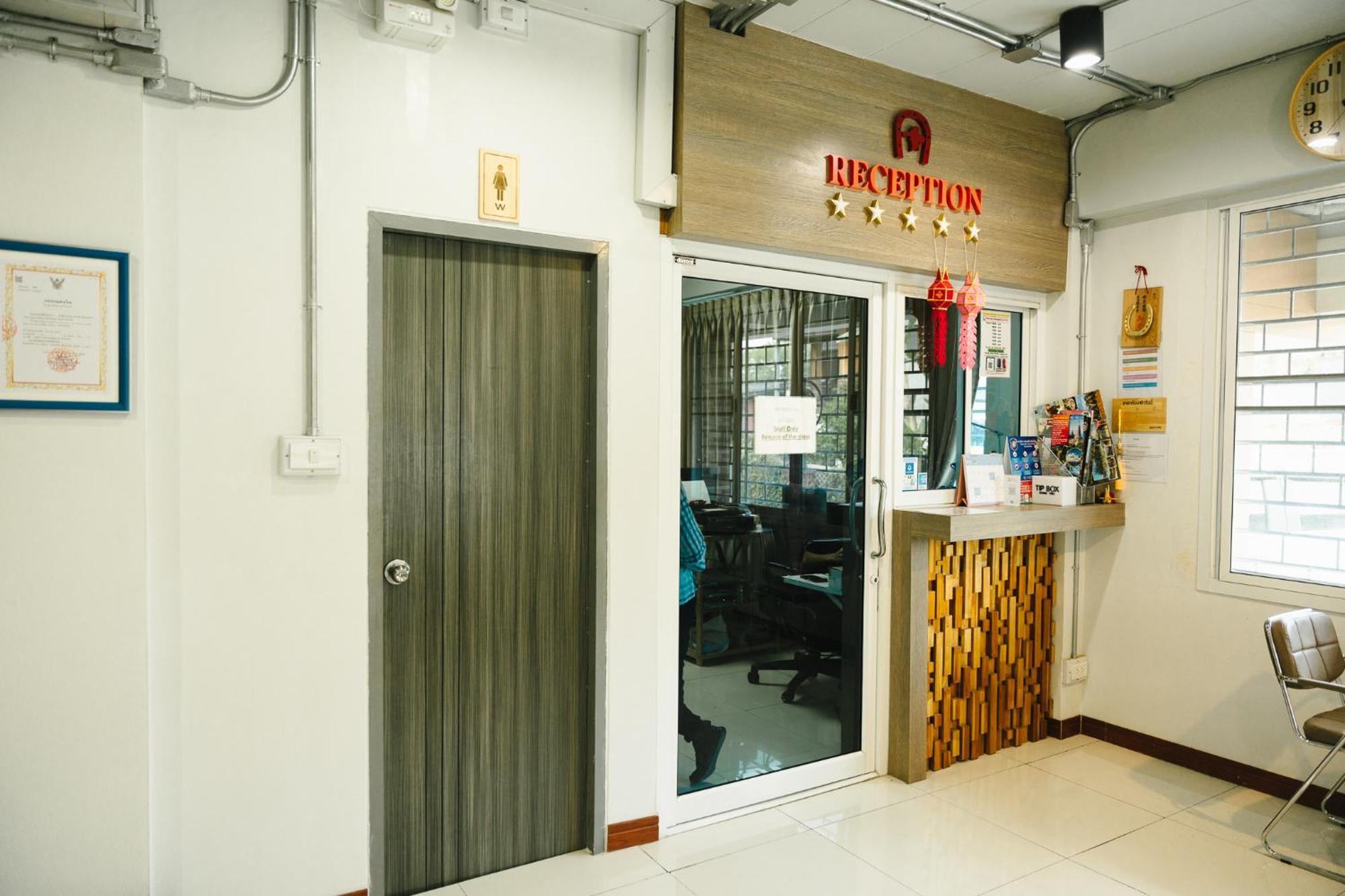The Ten Hotel Thippanate Chiang Mai Eksteriør billede